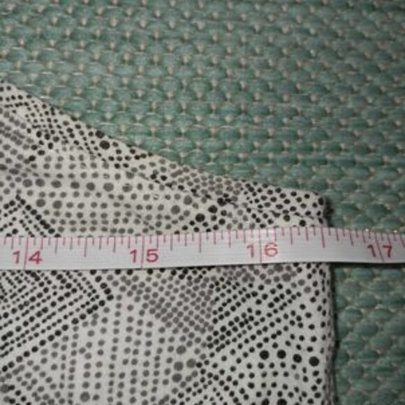 Old Navy Relaxed Printed Scoop Neck Swing Tank Top Size Small - Picture 8 of 9